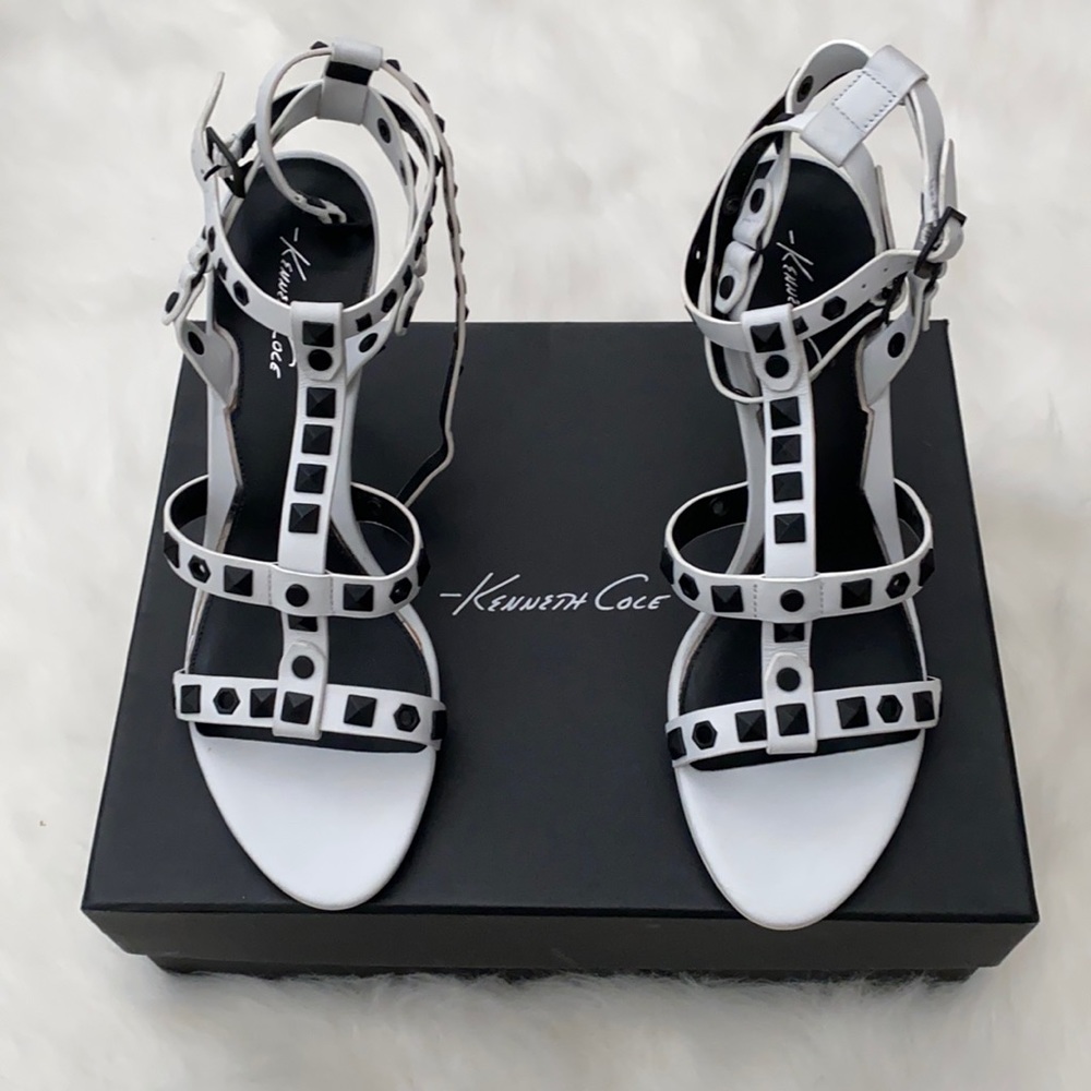 Kenneth Cole Tabbara Le Sandal